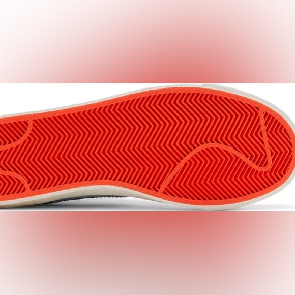 Nike Women’s Blazer Mid '77 'ACG' in White/Pink/Crimson/Blue, Size 9.5 - Picture 5 of 14